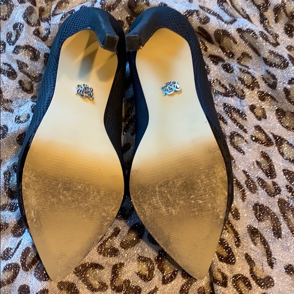 Shoes - Picture 3 of 3